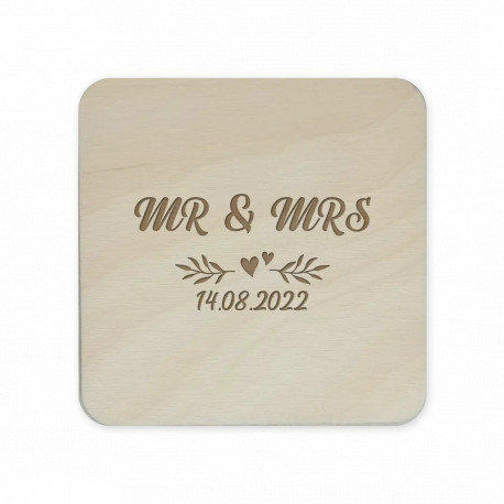 MR & MRS (dátum) - personalizovaný produkt - sada gravírovaných podložiek pod poháre