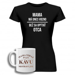 Sada pre mamičku - Mama má dnes voľno / Mama teraz pije kávu - Tričko + keramický hrnček s potlačou
