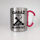 Garáž volá (VLOŽTE MENO) musím ísť - hodinová sadzba - kovový hrnček s karabínkou - personalizovaný produkt