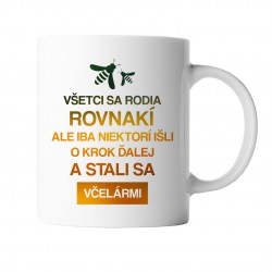 Všetci sa rodia rovnakí - včelár - keramický hrnček s potlačou