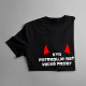 Kto potrebuje mať veľké prsia? - dámske tričko s potlačou